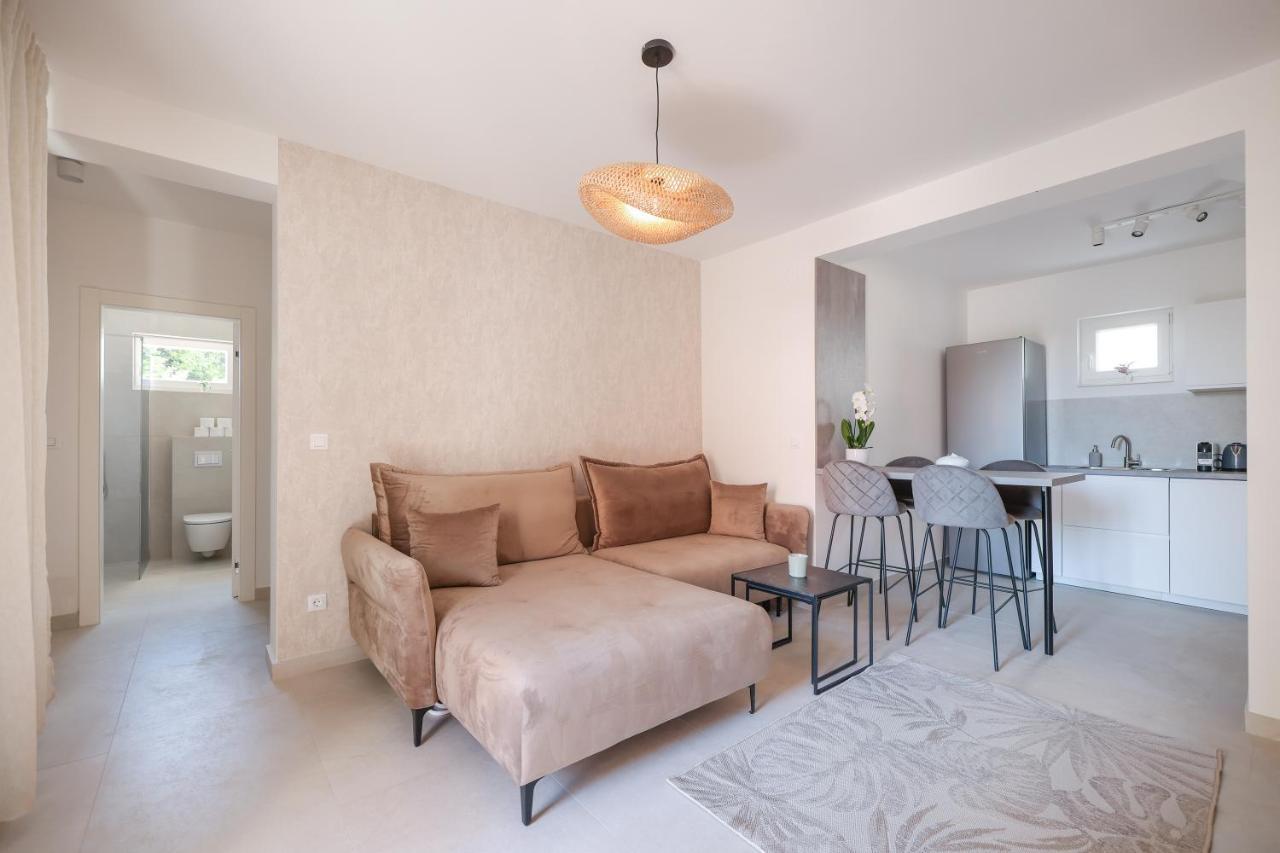 Apartments Mila 圣菲利普雅科夫 外观 照片